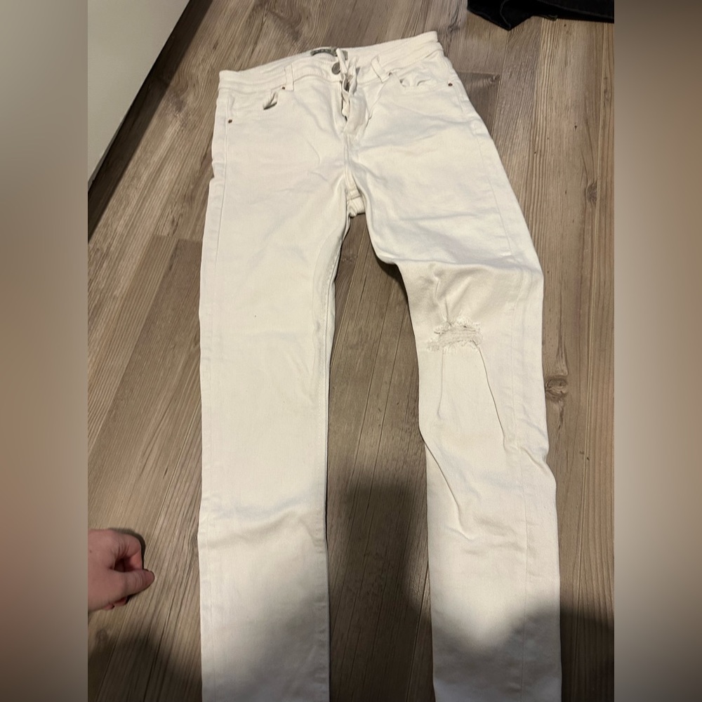Never worn white -ish off white jeans with rip